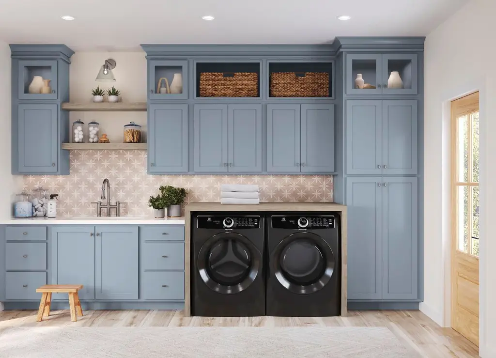 330S Painted Mist & Duraform Drift Laundry